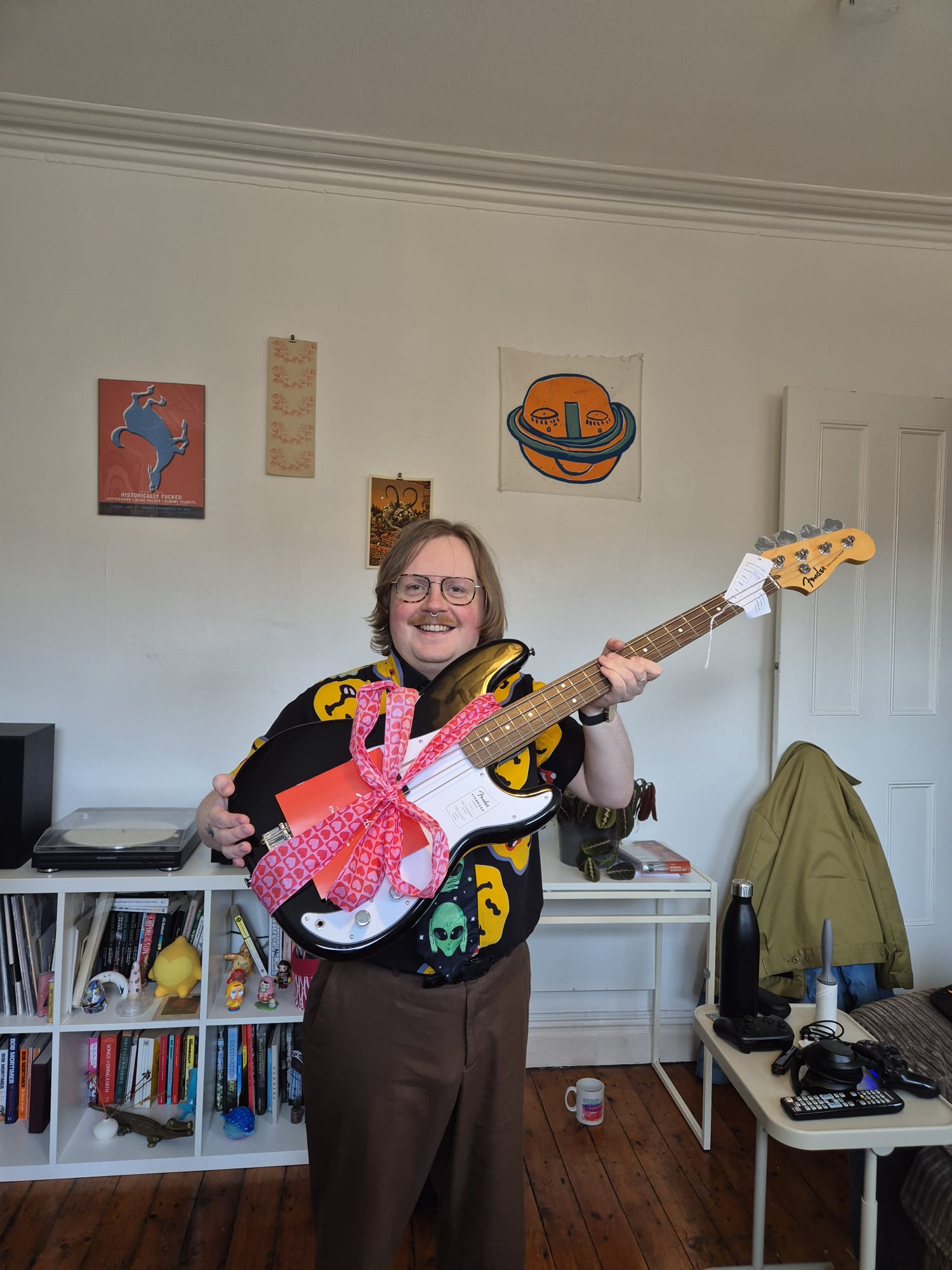 bigbigbassguitar.jpeg